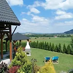 Pod Derkaczem *