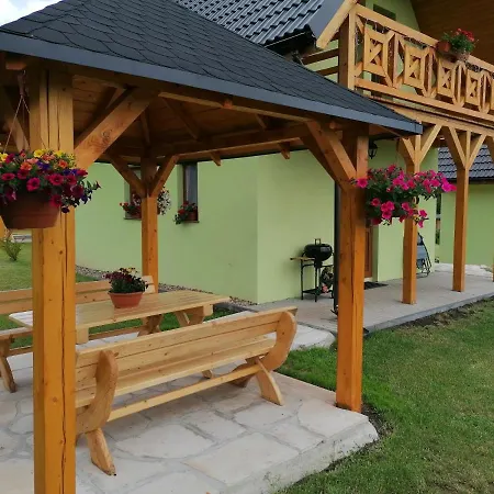 Pod Derkaczem Радкув